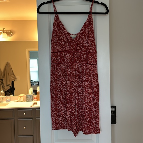 Red floral romper - Picture 2 of 5